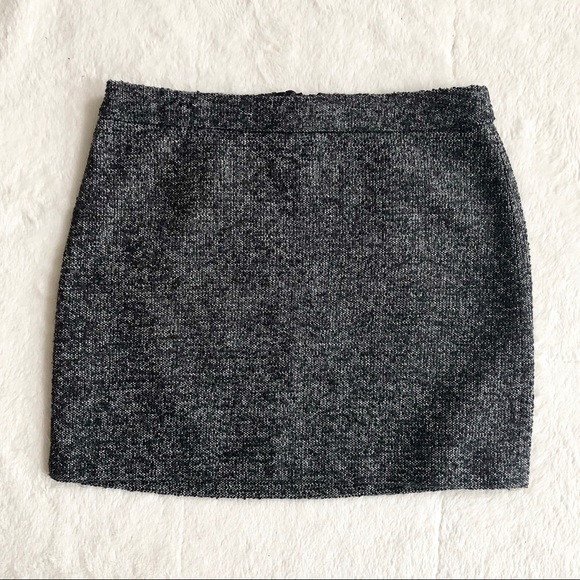 GAP Dresses & Skirts - 4/$20 🌴 GAP | Black Tweed Textured Skirt